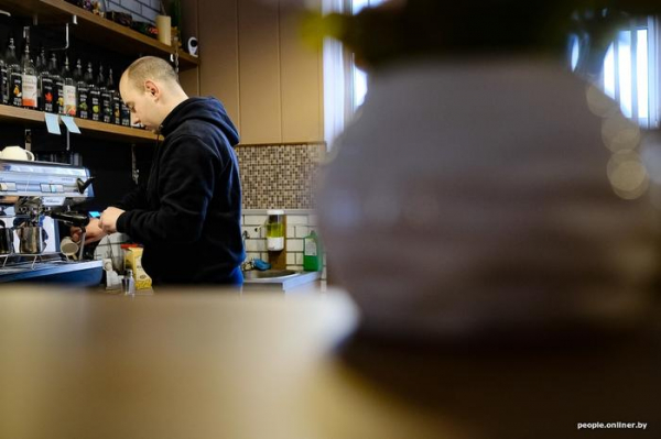 Пятьсот? Пятьсот рублей &mdash; это хорошо. Знаете, как мы бы на них жили!