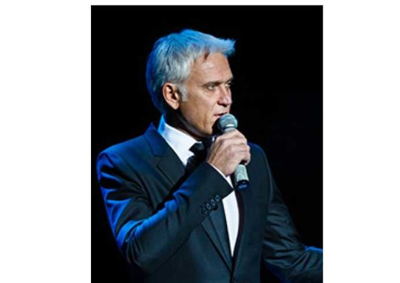 Певец Александр Маршал почти полностью ослеп