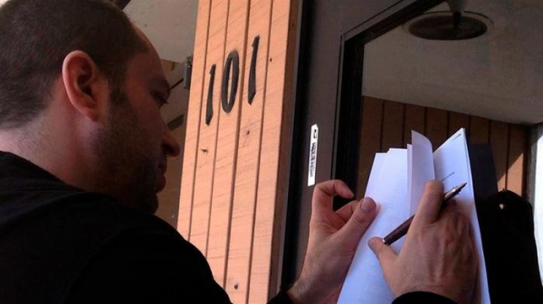 Жил в доме без горячей воды и &laquo;бежал от коммунизма&raquo;. История основателя WhatsApp