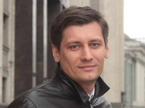 СМИ в России могут быть или маленькими, или заграничными