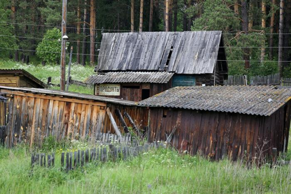 Как погибают брошенные на Урале железнодорожные деревни и почему их не расселяют