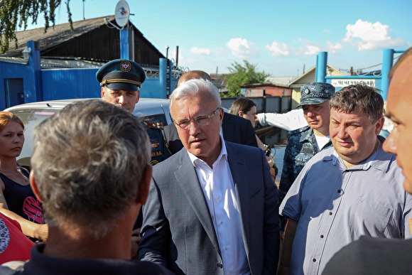 Губернатор Красноярского края пострадавшим во время наводнения: &laquo;Права [хотите] качнуть?
