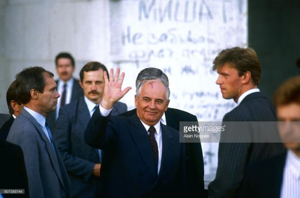 Как россияне свергли советскую власть