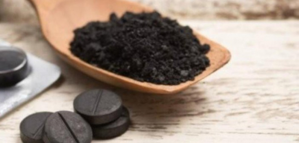 При каких заболеваниях поможет активированный уголь, рассказали специалисты