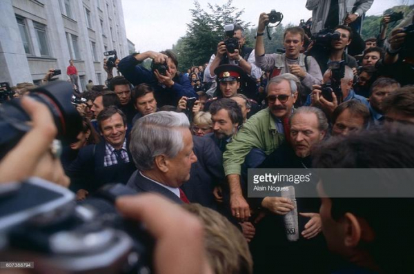 Как россияне свергли советскую власть