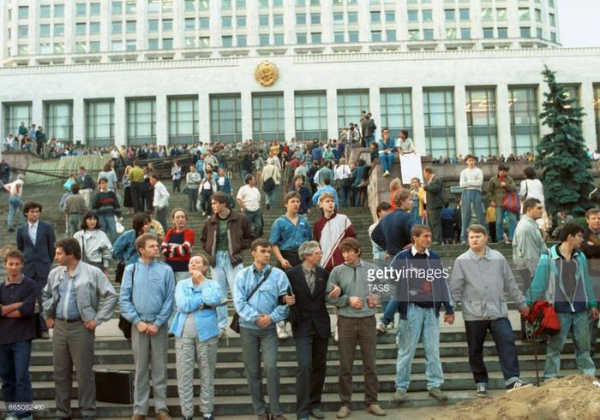 Как россияне свергли советскую власть