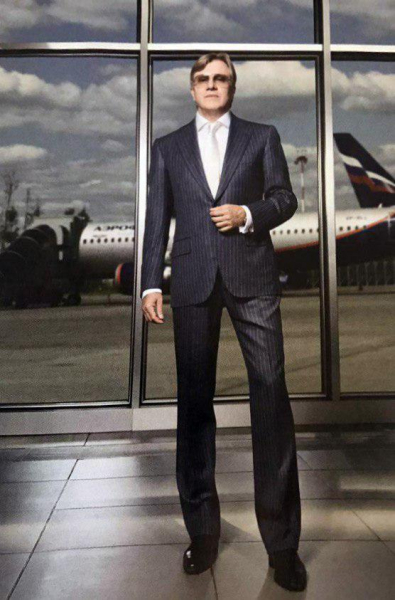 Зачем Виталий Савельев раскачивает лодку?