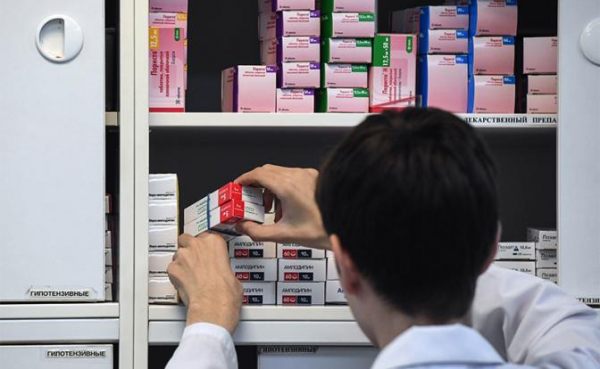 Минздрав даже не предупредил, что оставил россиян без лекарств