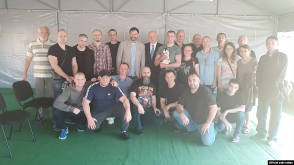 В списках не значатся. Что не так с перечнем выданных России по обмену