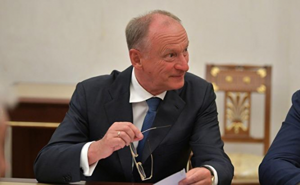 «Недостойное правление» Готова ли власть к массовым репрессиям и что будет после Путина.