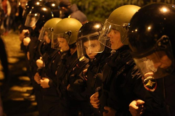 «Недостойное правление» Готова ли власть к массовым репрессиям и что будет после Путина.