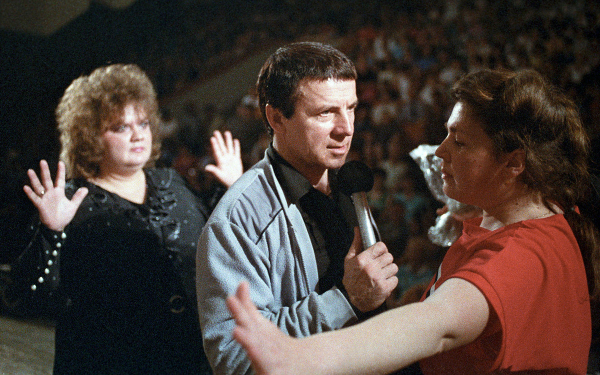 Почему люди в СССР верили Кашпировскому