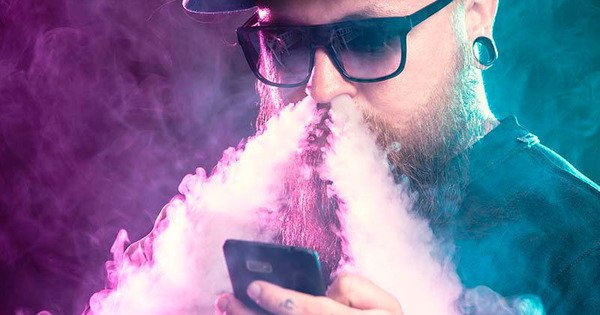 Врачи сообщили, что легкие вейперов выглядят как после химической атаки