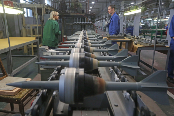 Оборонным заводам "простят" долг на сотни миллиардов рублей