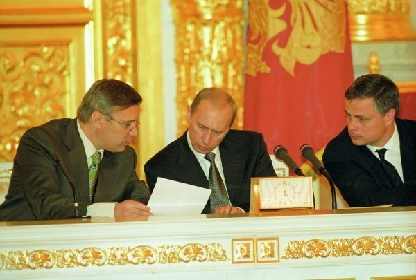 «Недостойное правление» Готова ли власть к массовым репрессиям и что будет после Путина.