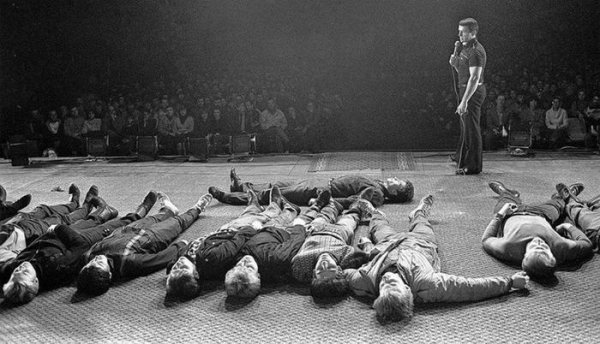 Почему люди в СССР верили Кашпировскому