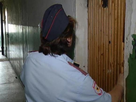 В квартире в &laquo;новой Москве&raquo; нашли больного ребенка-маугли, покусанного насекомыми