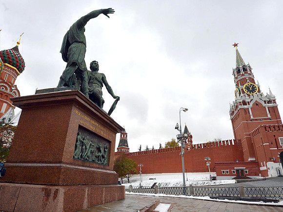 Кремль решил не тревожить единую российскую нацию