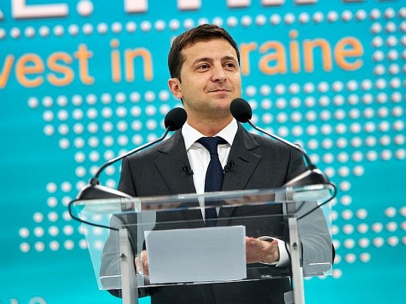 Журнал Time поместил Зеленского на обложку как &laquo;человека между Путиным и Трампом&raquo;