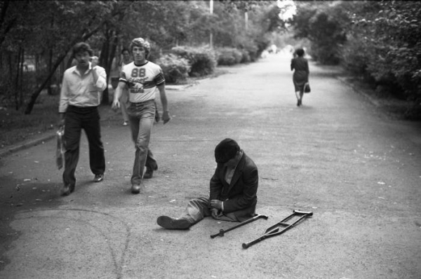 Запрещённые фото серой советской жизни