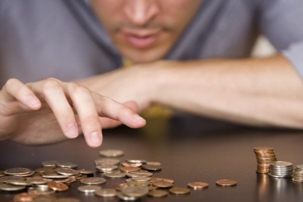 Доходы россиян могут упасть сильнее, чем в 1990-х. &laquo;Осень будет тяжелой&raquo;