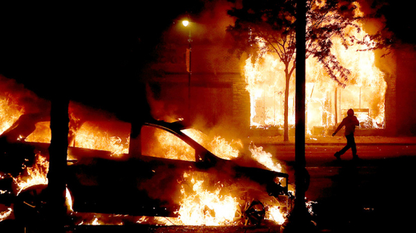 У «колбасных эмигрантов» жутко бомбит от ситуации в США