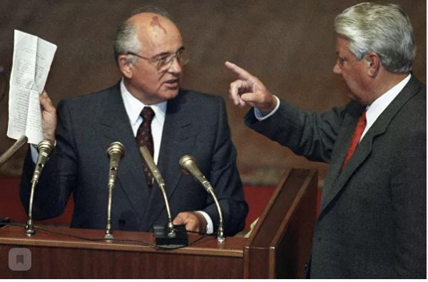 Разрушитель советской системы