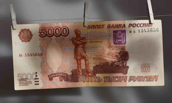 Кому положены 12 130 руб. от ПФР