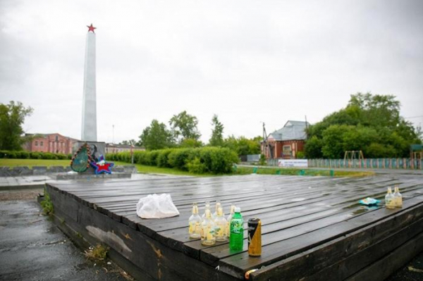 &laquo;Больницы закрывают, школы сокращают, а по телевизору говорят &mdash; все хорошо&raquo;