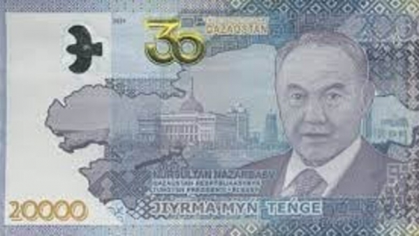 «Старик, уходи!» В Казахстане проходит флешмоб против культа личности Назарбаева